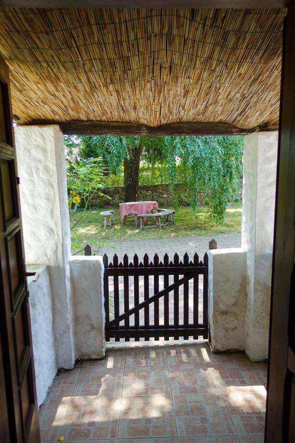 Szigligeti Nadfedeles Villa Ngoại thất bức ảnh